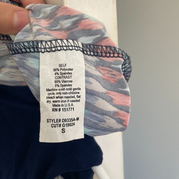 Gilli Tahj Maternity Knit Maxi Dress - Chevron Pattern - size S/M - Picture 4 of 7